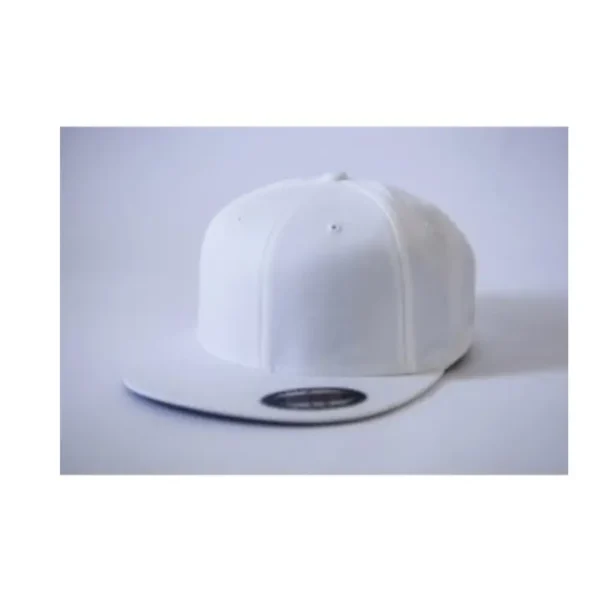 Flat peak flexfit cap uae