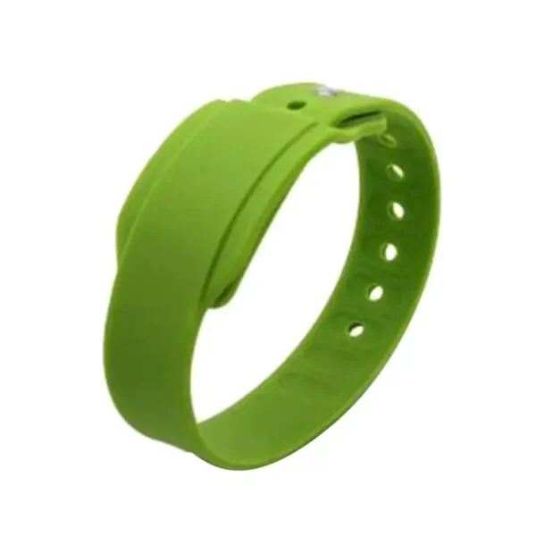 Nfc silicone wristbands with pocket for rfid tagin qatar