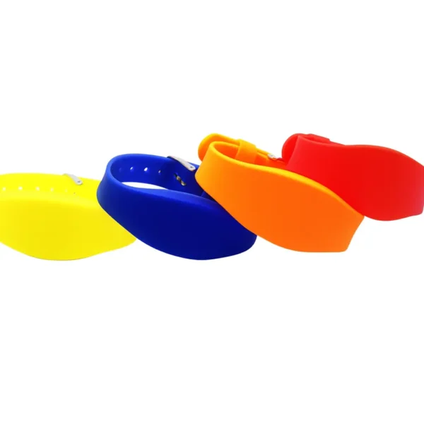 Waterproof adjustable hotel rfid wristband in gcc